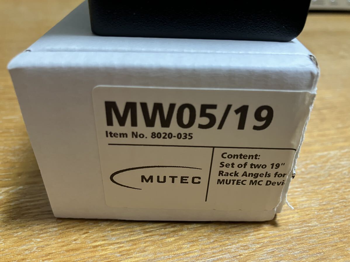 【ワンオーナー極美品】MUTEC MC-3+USB 純正1Uラックマウントキット付の画像10