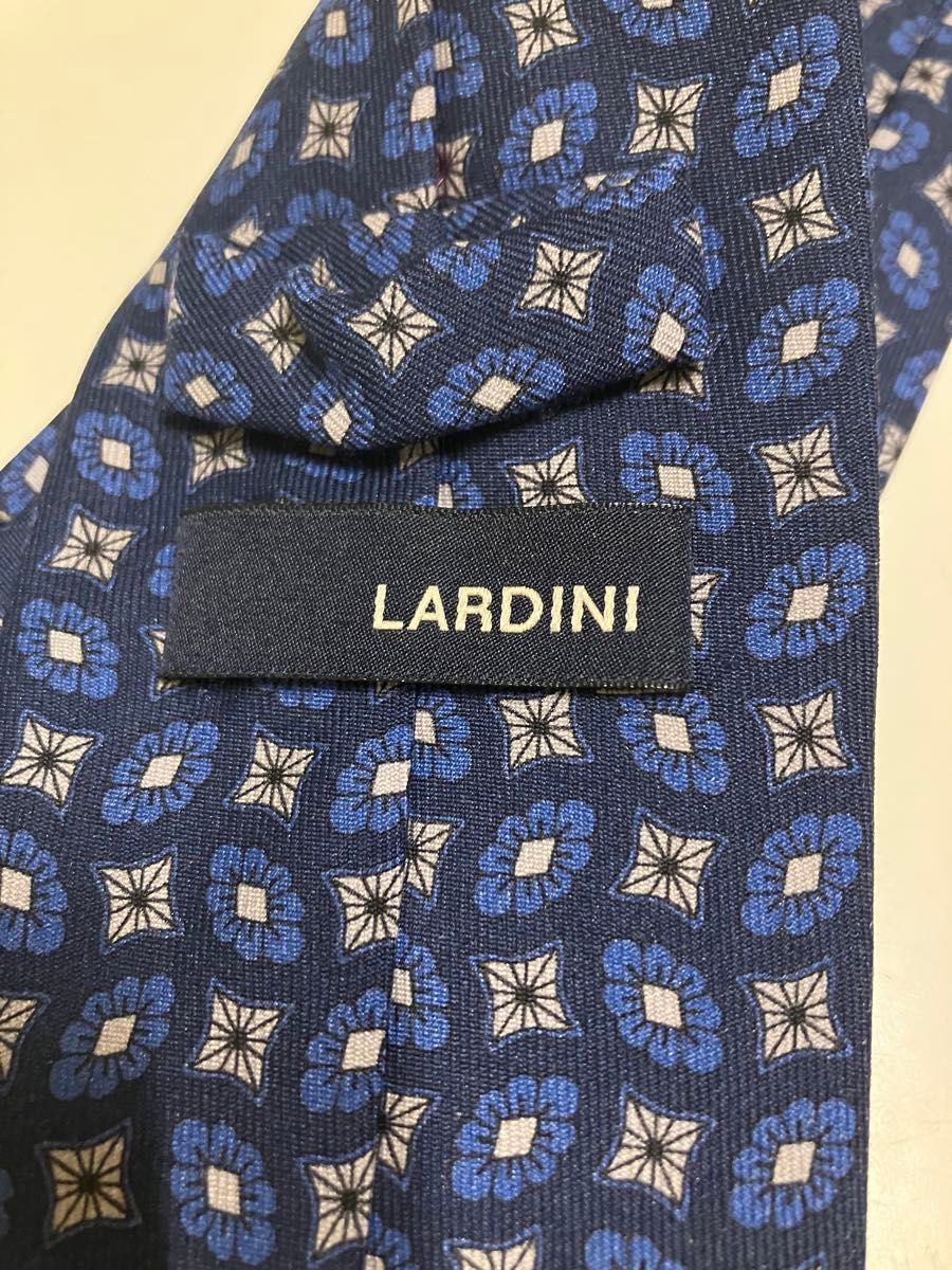 Lardini ラルディーニ　ネクタイ　シルク　ブルー　イタリア製　ジャケット　スーツ　 柄