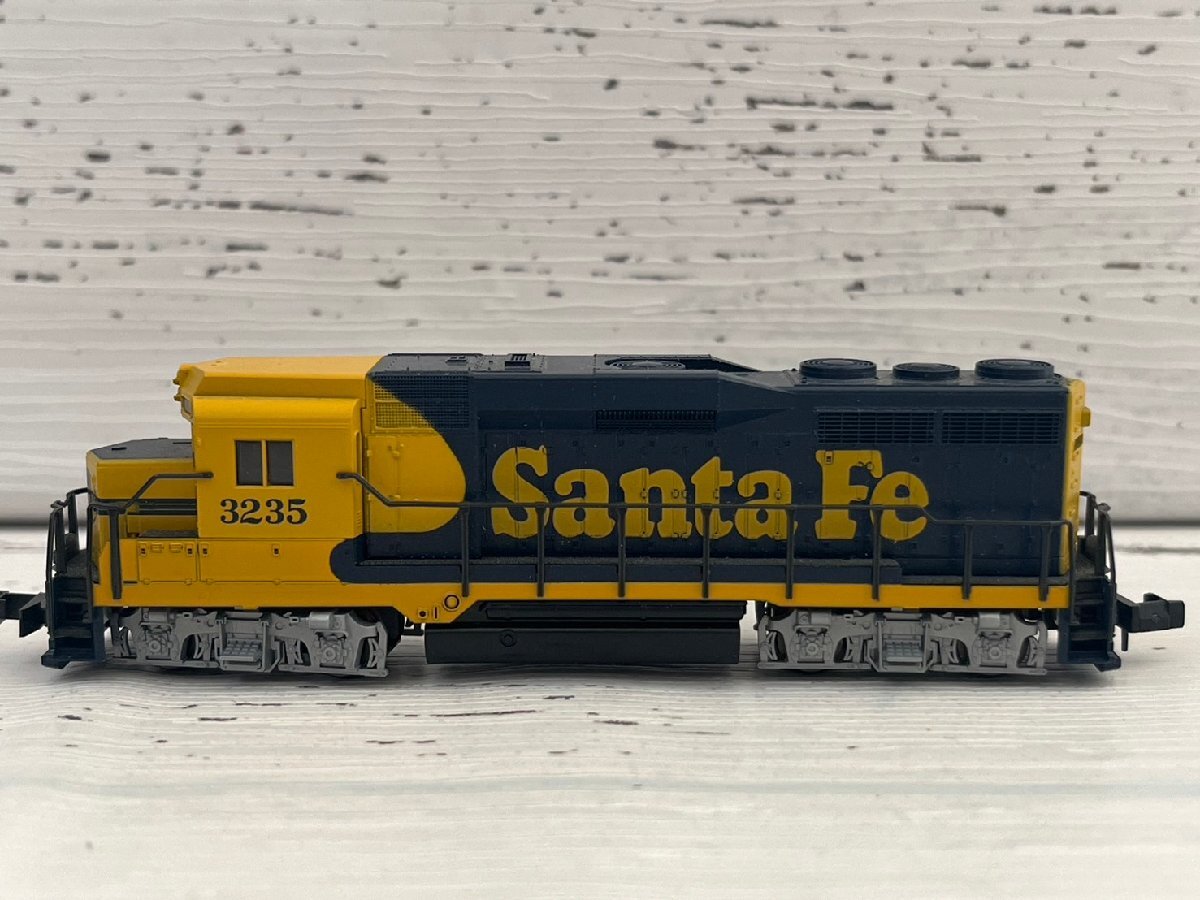 ■ ATKAS アトラス EMD GP30 4722 Santa Fe 3235 サンタフェ Nゲージ ★_画像3