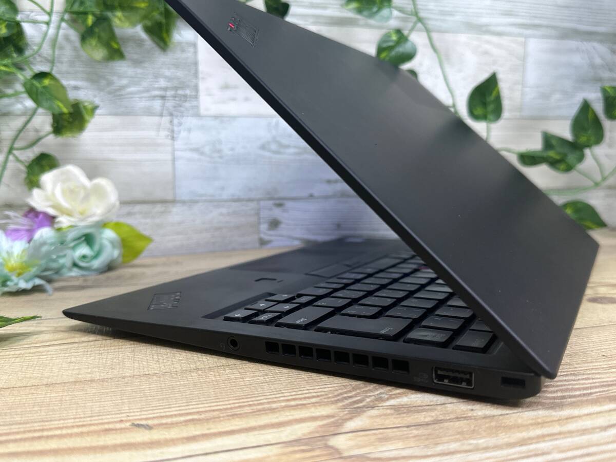 【良品】Lenovo ThinkPad X1 Carbon [8世代 Core i5(8250U) 1.6GHz/RAM:8GB/SSD:256GB/14インチ]Windowsd 11 動作品_画像3