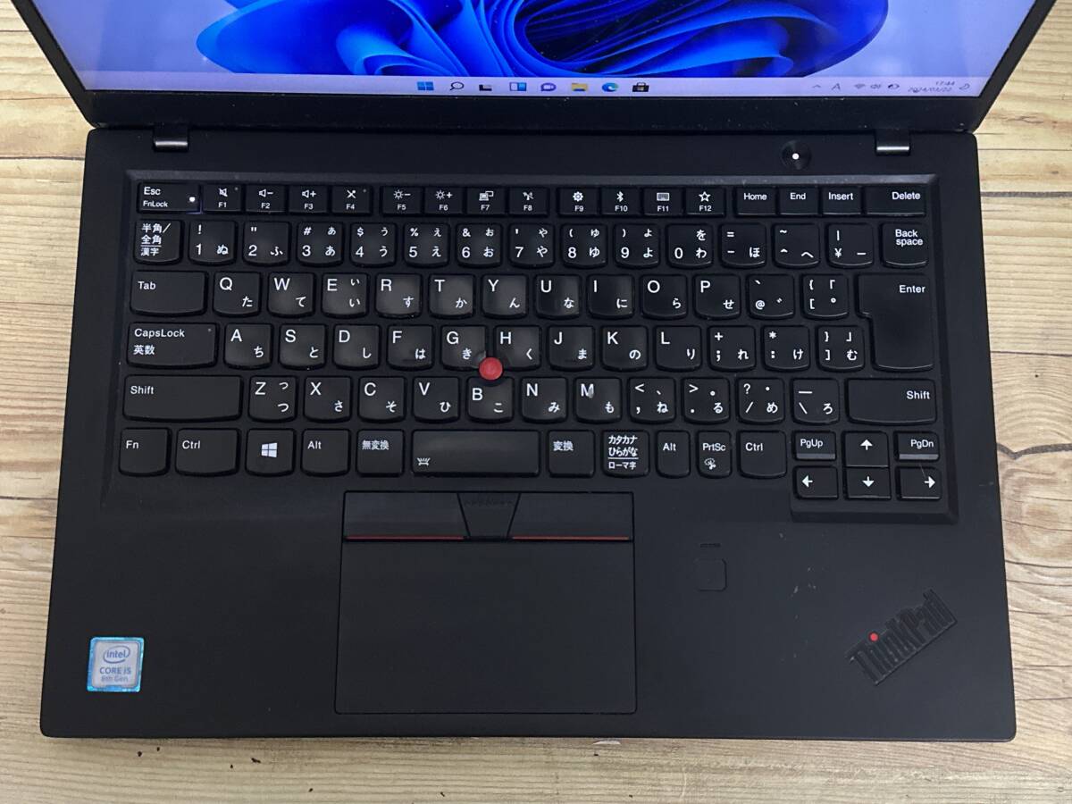 【美品♪】Lenovo ThinkPad X1 Carbon [8世代 Core i5(8250U) 1.6GHz/RAM:8GB/SSD:256GB/14インチ]Windowsd 11 動作品_画像2