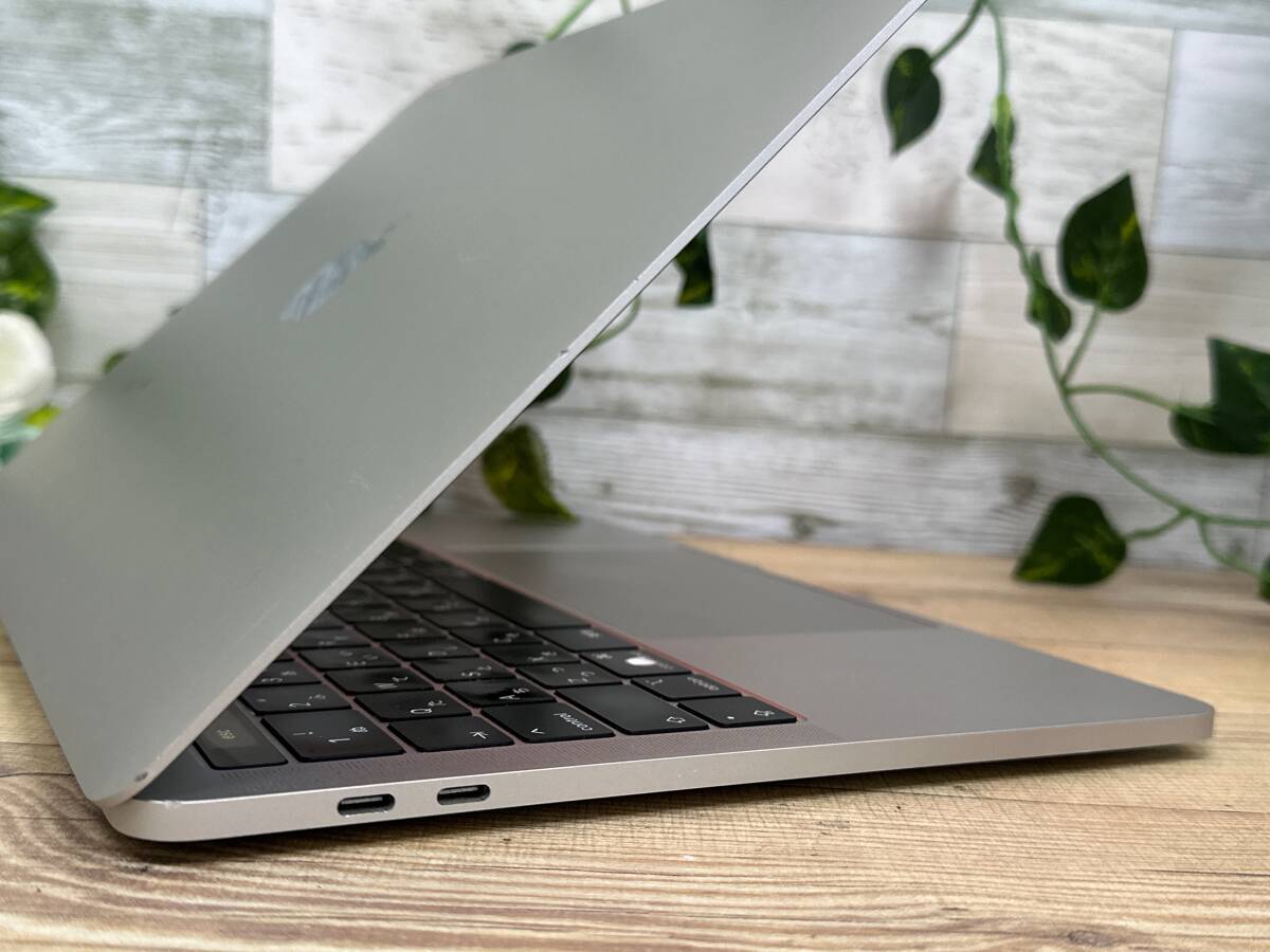 【美品♪】MacBook Pro 2019[Core i5 8279U 2.4GHz/RAM:8GB/SSD:256GB/13インチ/タッチバー]Ventura シルバー タッチバー 動作品の画像4