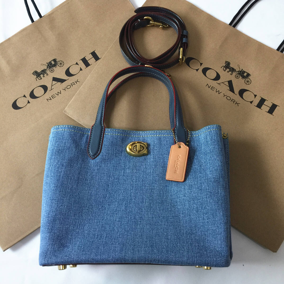 ★COACHバッグ★コーチ新作 CR708 デニム 2WAY斜め掛けトートバッグ ショルダーバッグ ウィロウ24 レディースバッグ アウトレット品 新品の画像1