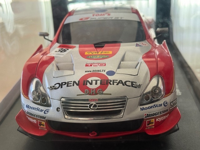 AUTOart (オートアート) 1/18 LEXUS SC430 SUPER GT2006 ”TOM’S”#36 80631の画像2