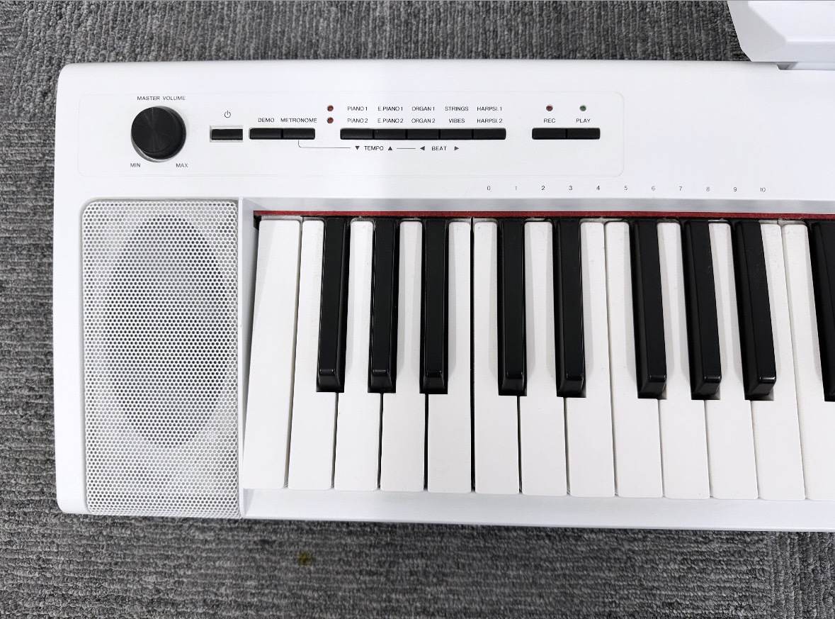 100 иен ~*YAMAHA ( Yamaha ) Piaggero Piaget -roNP-32 белый электронный клавиатура 76 клавиатура электронное пианино [ Sapporo город прямой получение . возможность ]