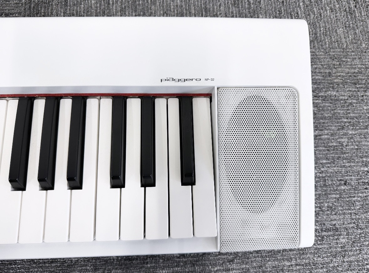 100 иен ~*YAMAHA ( Yamaha ) Piaggero Piaget -roNP-32 белый электронный клавиатура 76 клавиатура электронное пианино [ Sapporo город прямой получение . возможность ]
