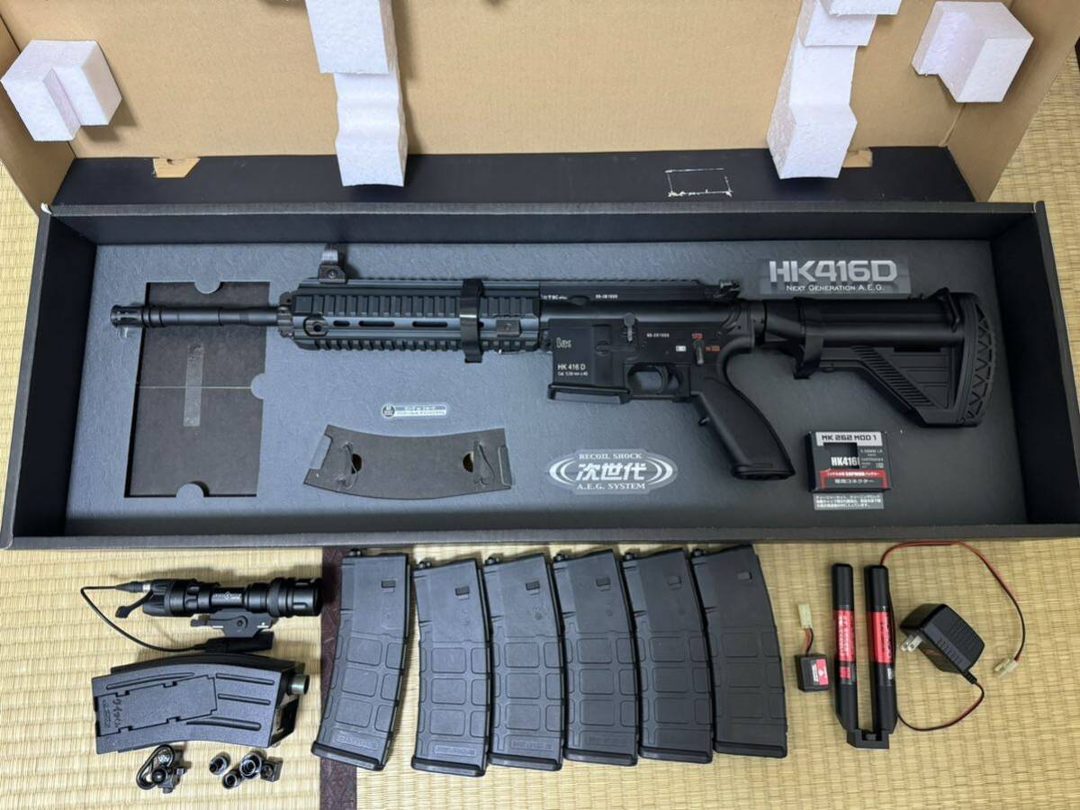 次世代電動ガン 東京マルイ HK416D 動作確認済 PTS製PMAG 6本 SUREFIREタイプフラッシュライトレプリカ クイッくん 充電器 バッテリー 付属の画像1