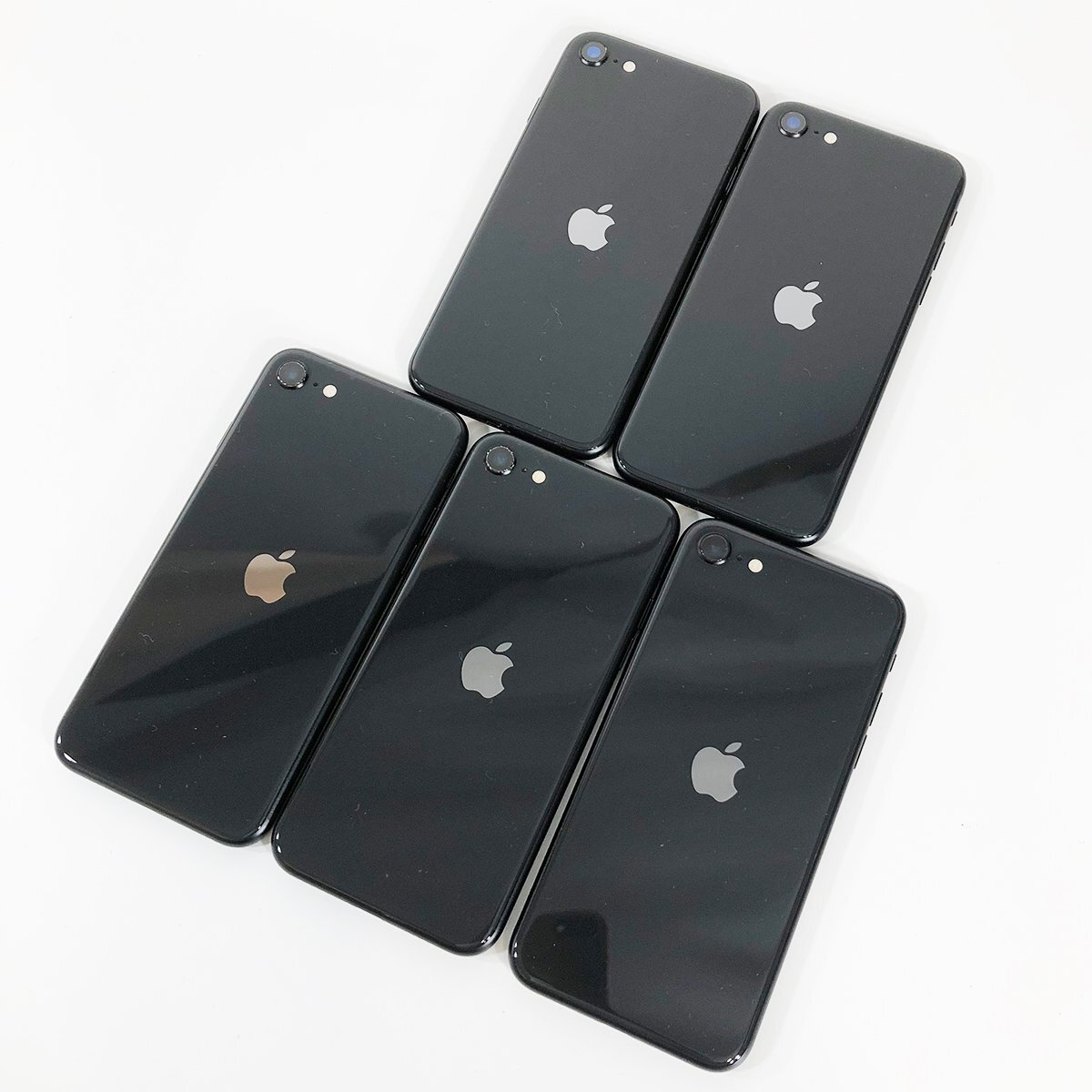 Apple iPhoneSE 第二世代 5台セット ブラック 64GB AU ○判定 初期化済み 通電確認 ジャンク扱い アップル 1 ∴の画像2