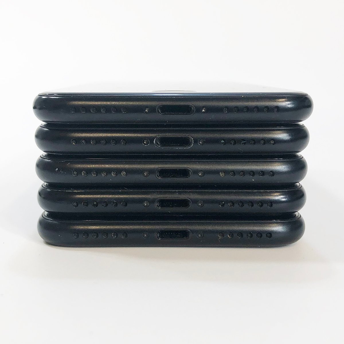 Apple iPhoneSE 第二世代 5台セット ブラック 64GB AU ○判定 初期化済み 通電確認 ジャンク扱い アップル 4 ∴の画像3