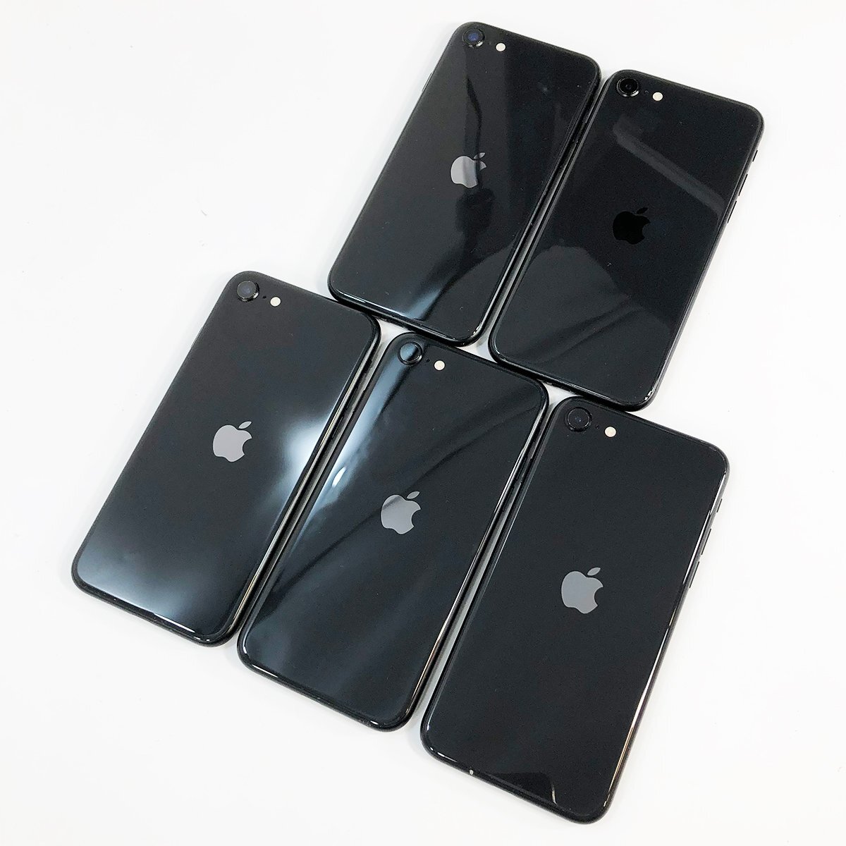 Apple iPhoneSE 第二世代 5台セット ブラック 64GB AU ○判定 初期化済み 通電確認 ジャンク扱い アップル 6 ∴の画像2