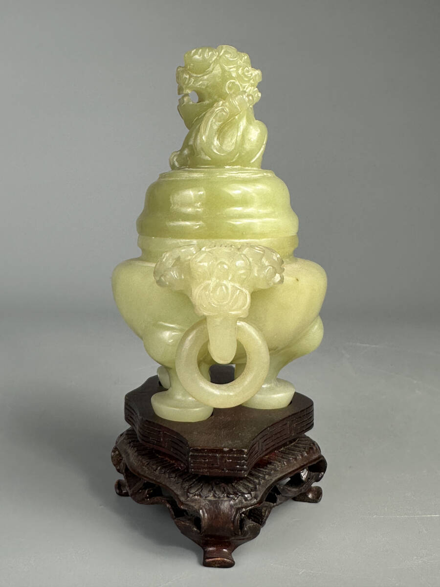 中国美術 玉石香炉 獅子三足玉香炉 唐木台付 唐物 時代物 香道具 の画像2