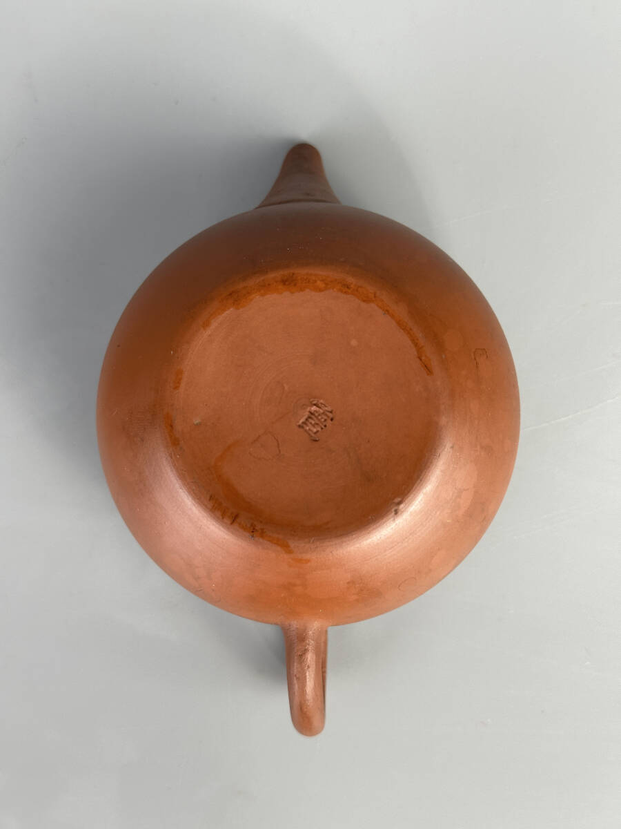 中国煎茶道具 紫砂壺 朱泥 急須 孟臣 款 梨形 砲口 茶壺 時代物 の画像8