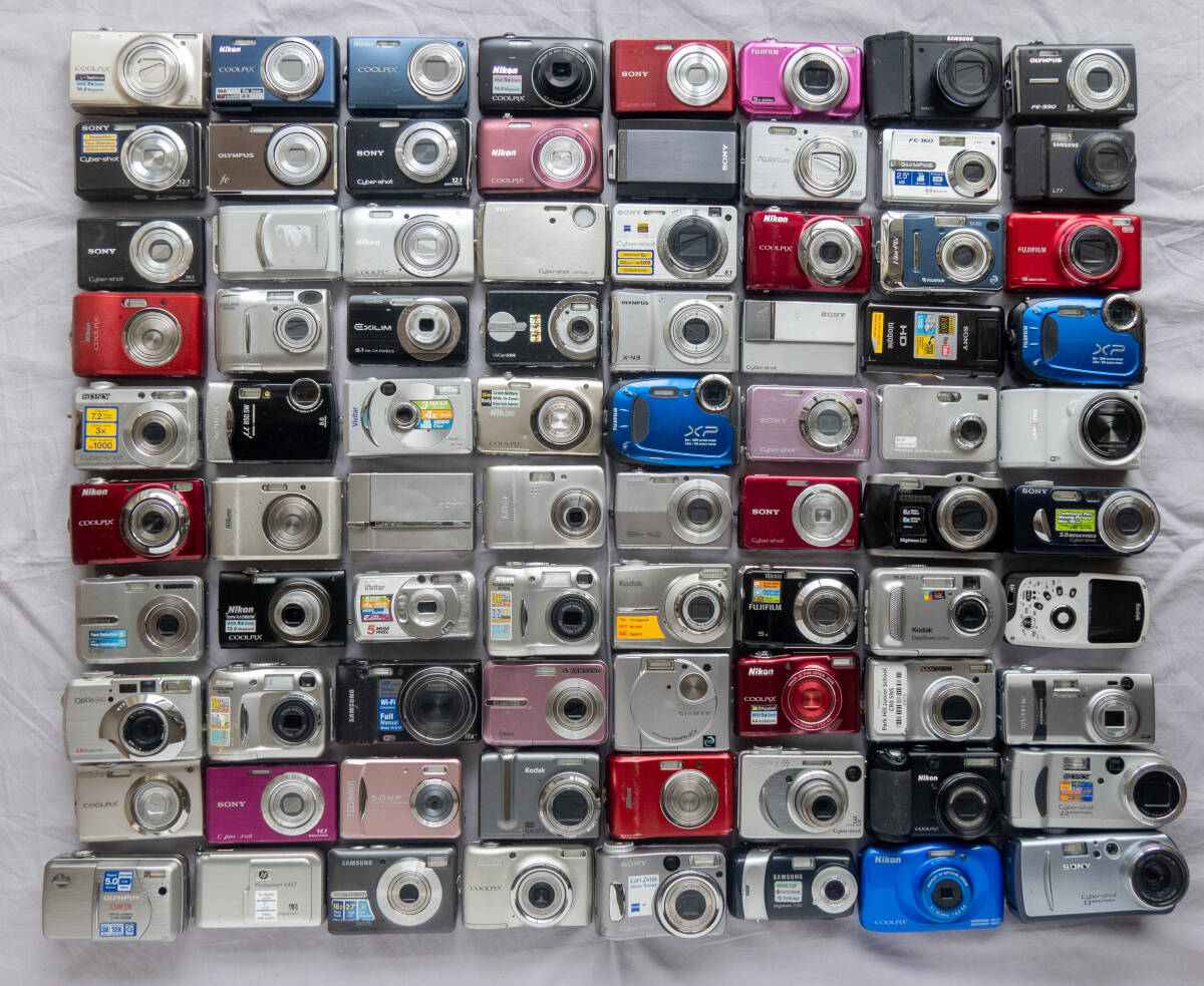 39 デジカメ ジャンク 80台 まとめ 纏め おまとめ 処分 未確認 大量 セット デジタルカメラ コンデジ 100台弱 SAMSUN SONY Nikon FUJIFILMの画像1