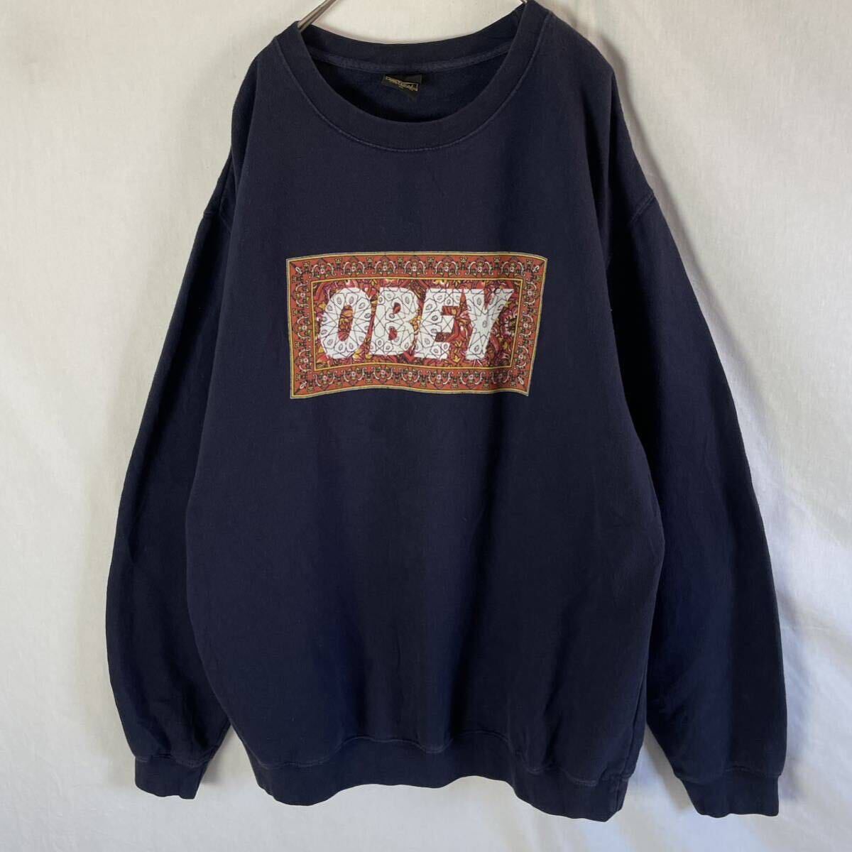 OBEY プリントスウェットシャツトレーナー　古着　XLサイズ　ネイビー_画像1