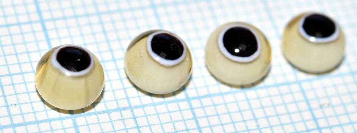 ルアーメイキング　ハンドメイド 　グラスアイ　hand made glass eyes for lure making （11581-489）本格的　ルアービルダー用　日本製_画像2
