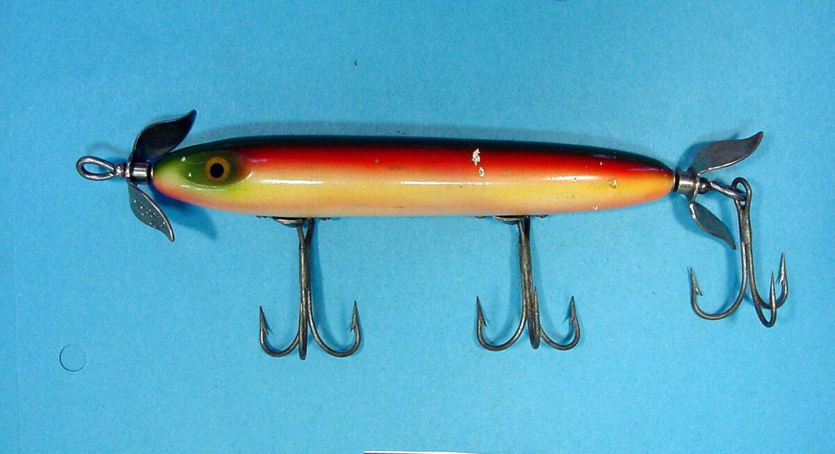 VINTAGE WOODEN LURE HEDDONN OO DOWAGIAC MINNOW (ZA5-J6P) USA VINTAGE WOODEN LURE HEDDONN OO DOWAGIAC MINNOW (ZA5-J6P) USA
