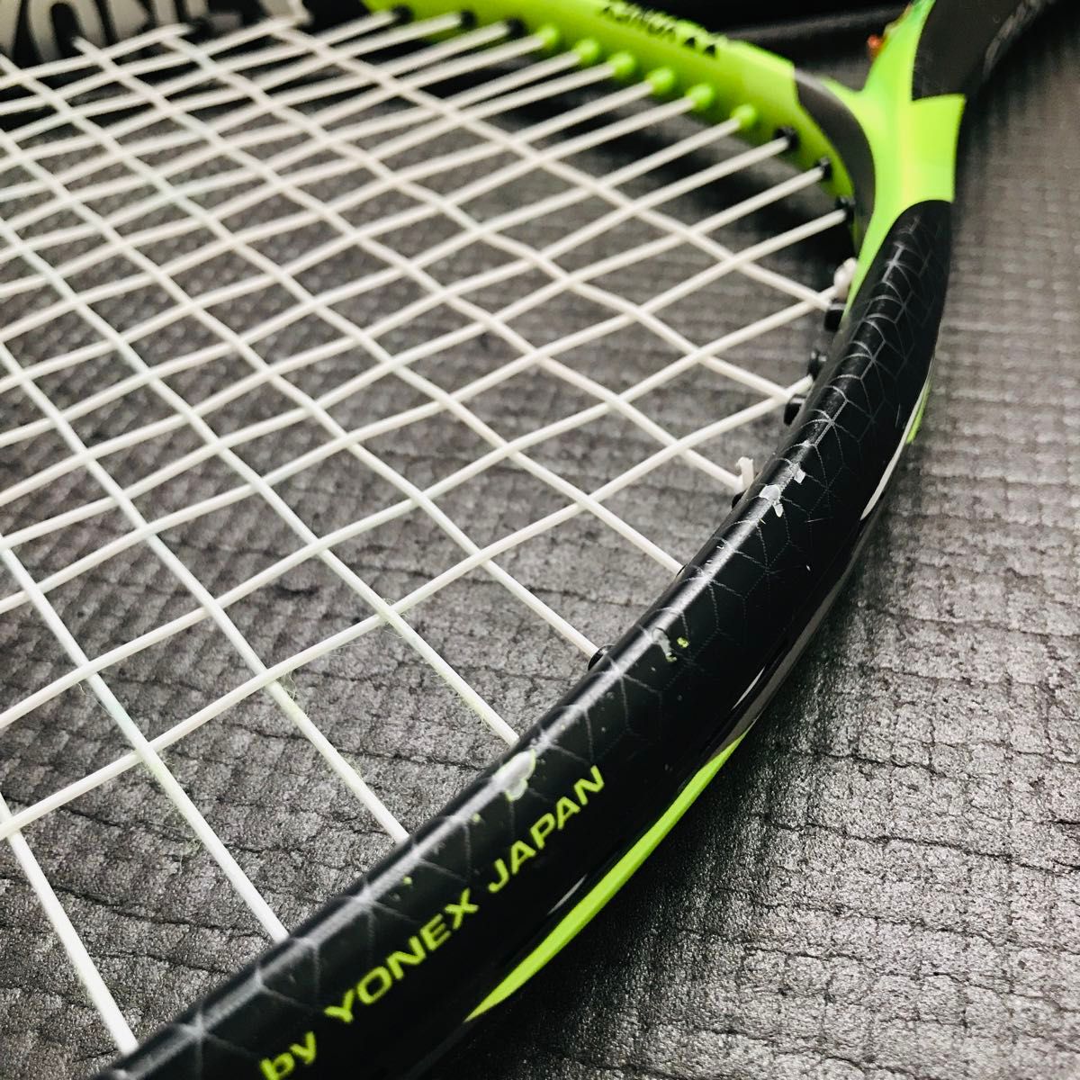 YONEX　ヨネックス　テニスラケット　EZONE FEEL　ISOMETRIC