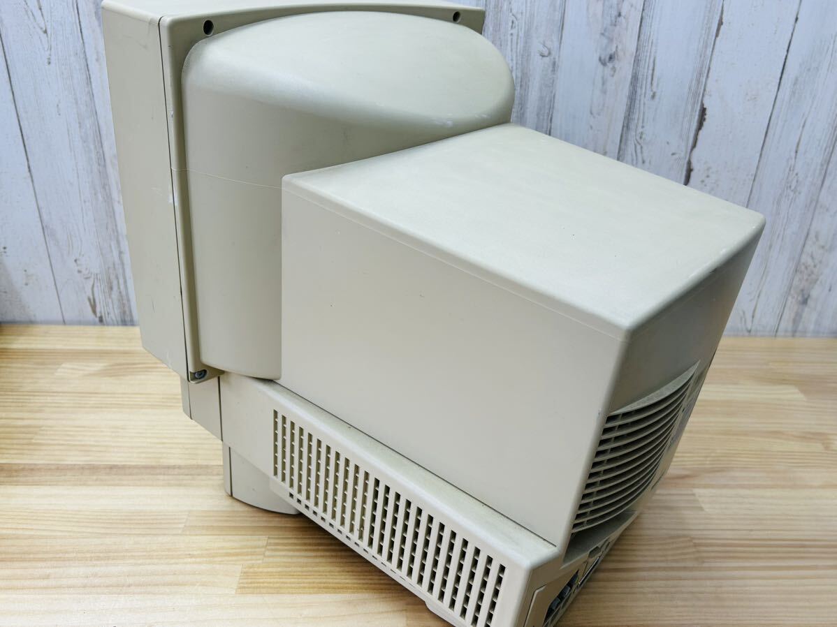 ☆ Apple Macintosh デスクトップ パソコン M3872 M0487 Performa 588 キーボード レトロ PC アップル マニュアル付 SA-0406e160 ☆_画像4