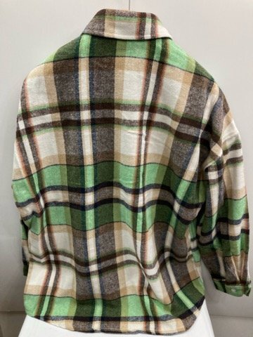 大きいサイズ　長袖シャツ　大柄チェック　起毛綾織綿布　ＸＬサイズ相当　緑Ｘベイジ　ＯＩＬ　ＣＡＫＥ★未使用格安！_画像6