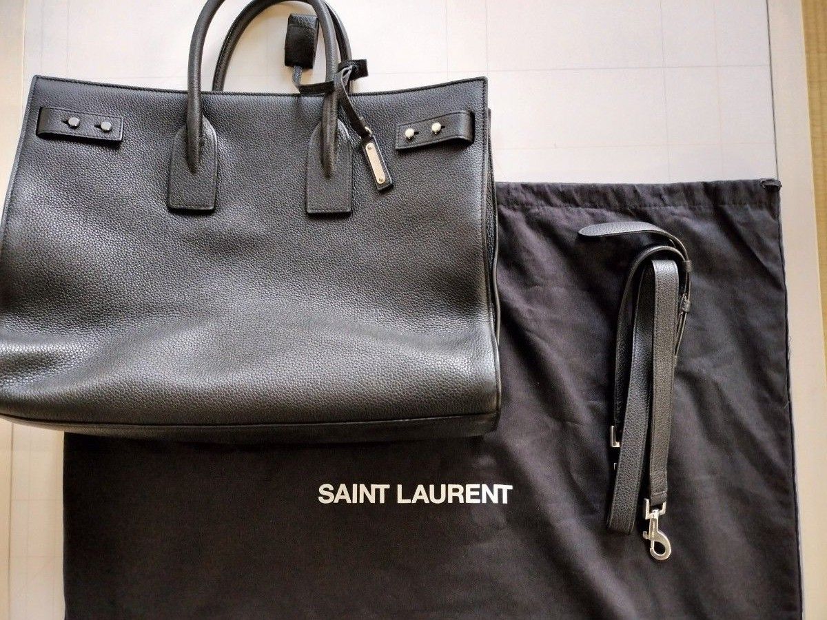 美品 Saint Laurent サンローラン ラージ サックドジュール 中古 美品 Saint Laurent サンローラン ラージ サックドジュール 中古