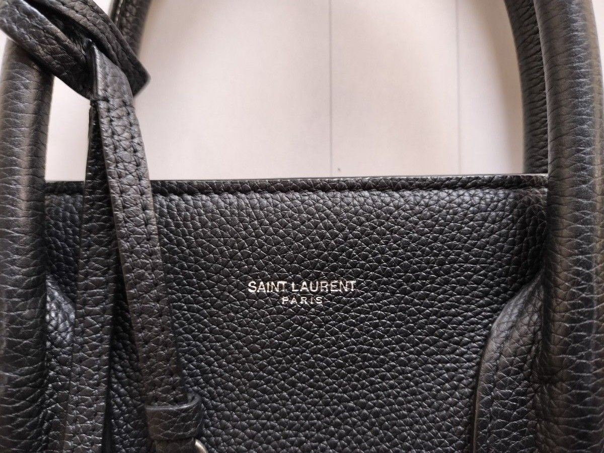 美品　Saint Laurent サンローラン ラージ サックドジュール　中古