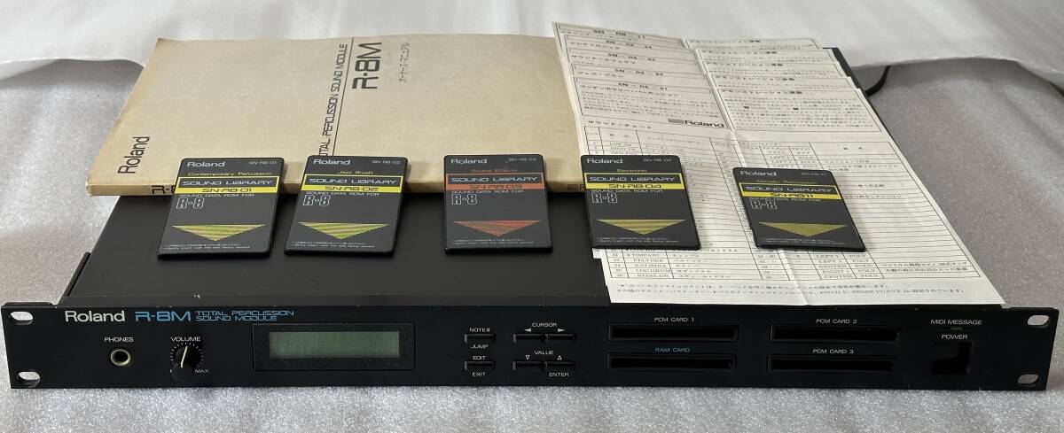 Yahoo!オークション - Roland R-8M【音色カード 5枚付 】 ドラム Yahoo!オークション - Roland R-8M【音色カード 5枚付 】 ドラム