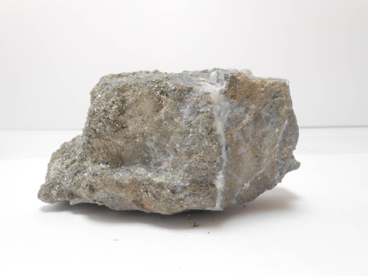 世∞2 水晶パイライト? 黄鉄鉱? 共生鉱物 約14×8cm 重さ約1.1kg 現状品 ＊画像ご確認お願いします。鉱物標本 天然石 原石 岩石 鉱石の画像6