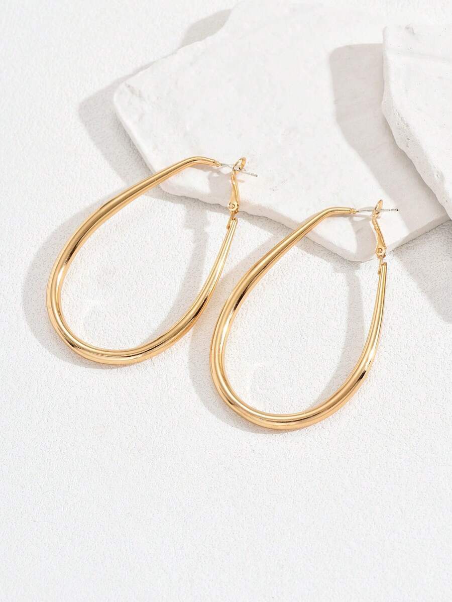  lady's jewelry earrings hoop earrings 1 pair oval Teardrop type. glistening hoop earrings 