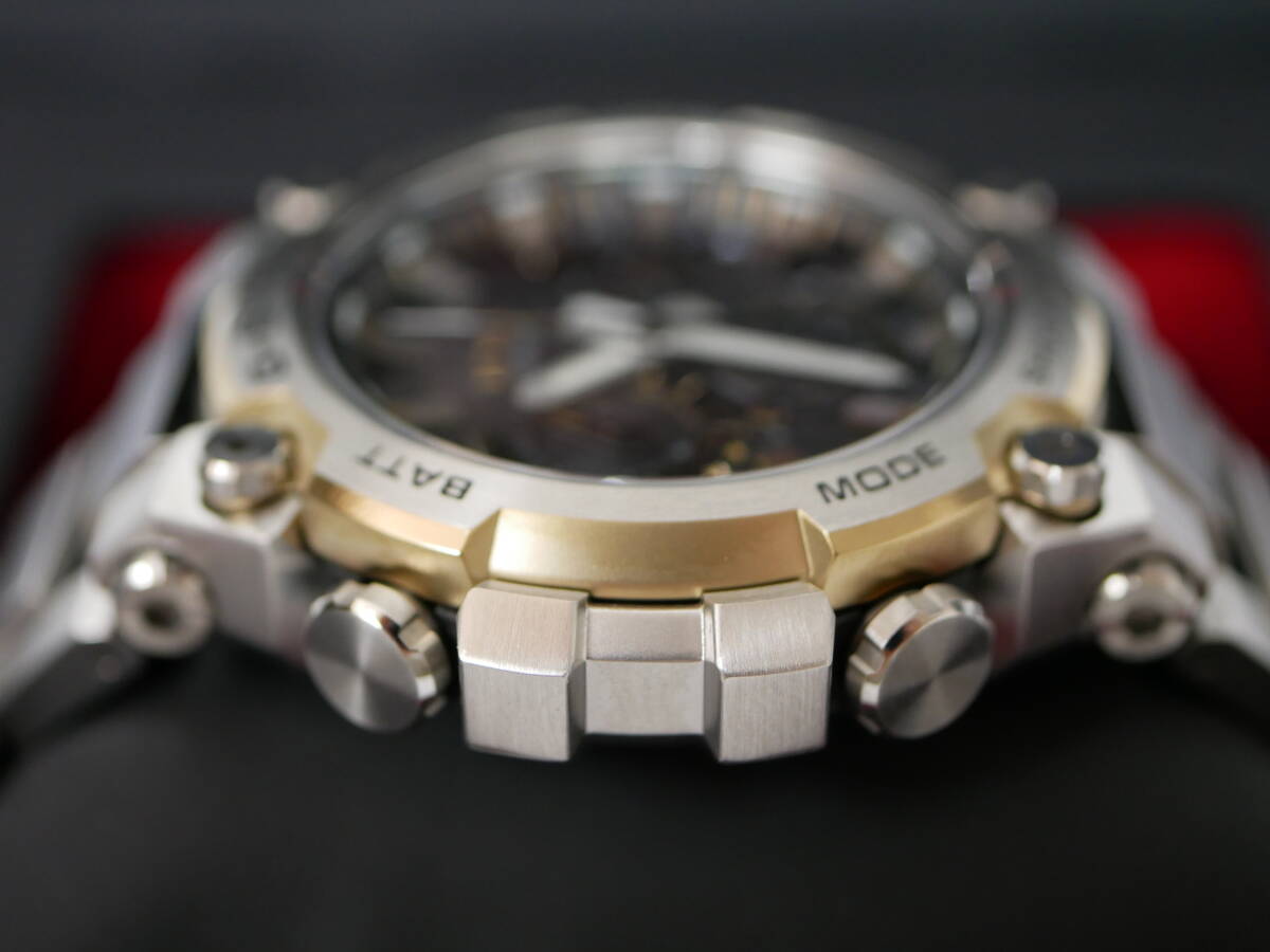 #1783 CASIO MTG-B3000D-1A9JF G-shock MT-G 23年11月購入品 Bluetooth アナデジ腕時計の画像4