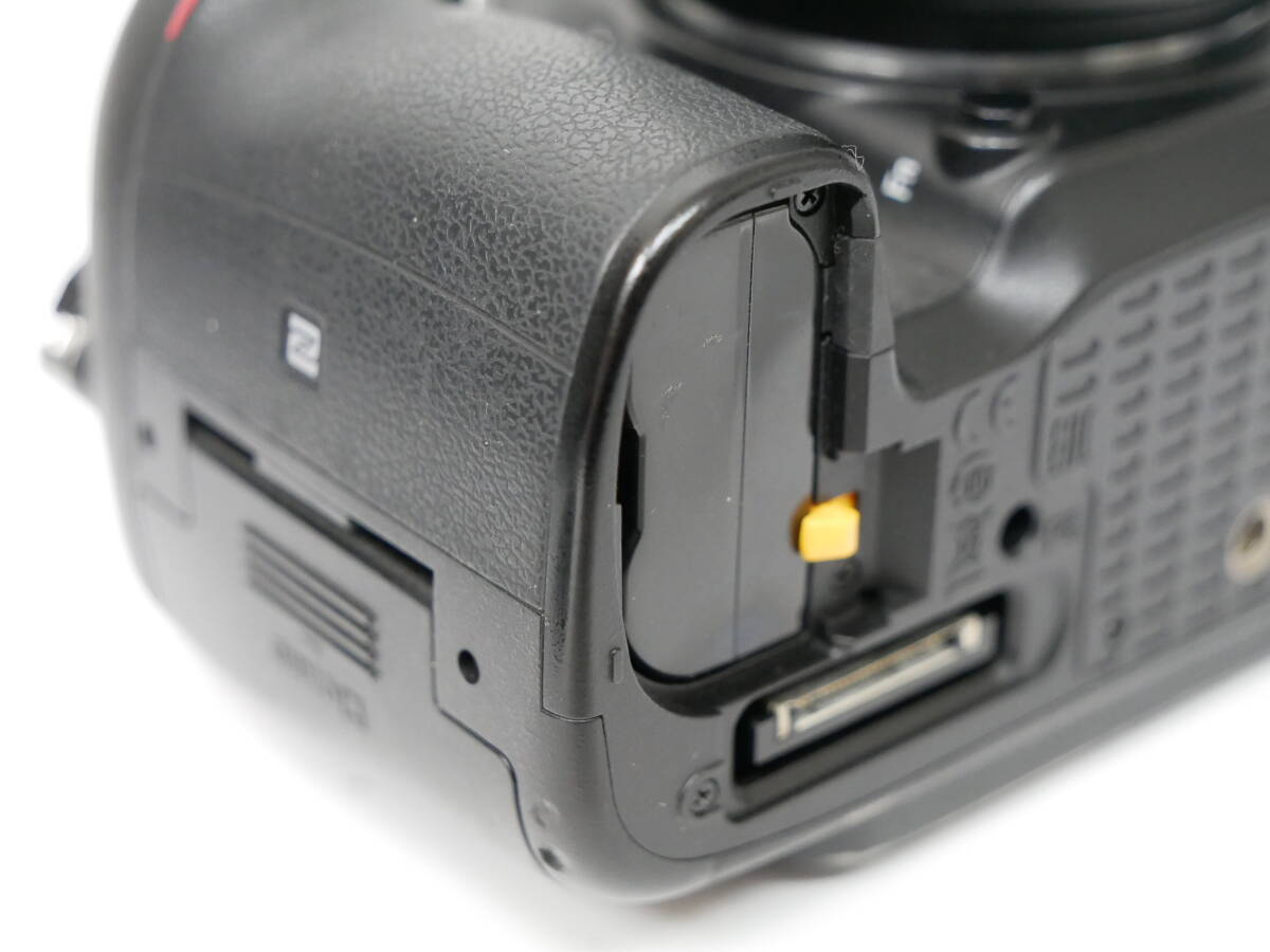 #1664-1 NIKON D7200 AF-S 18-55mm tamron sp af 90mm F2.8 ニコン デジタル一眼レフカメラの画像3