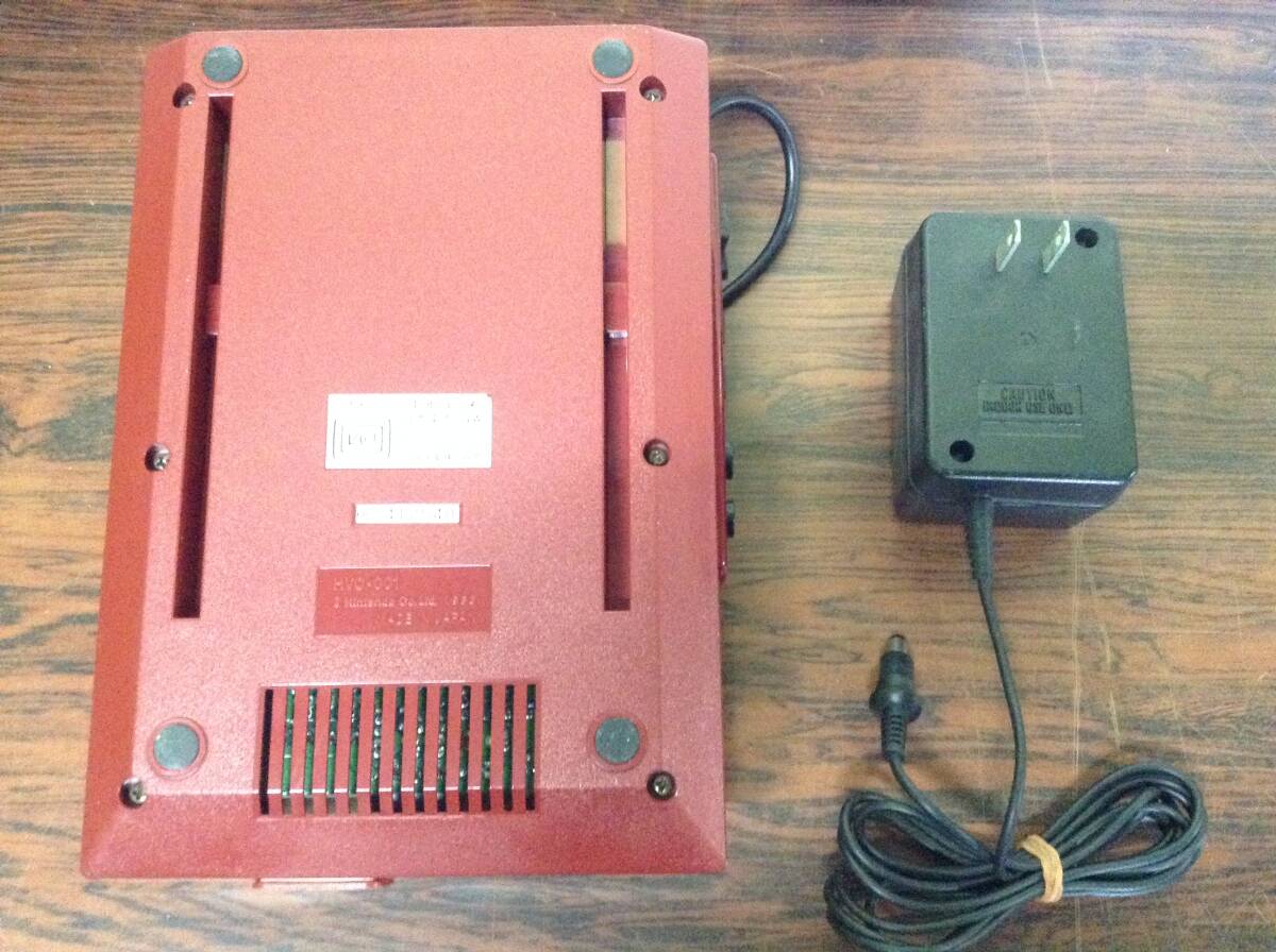 Nintendo Famicom console w/box tested 任天堂 ファミコン 本体1台 箱付 動作確認済 C555の画像3