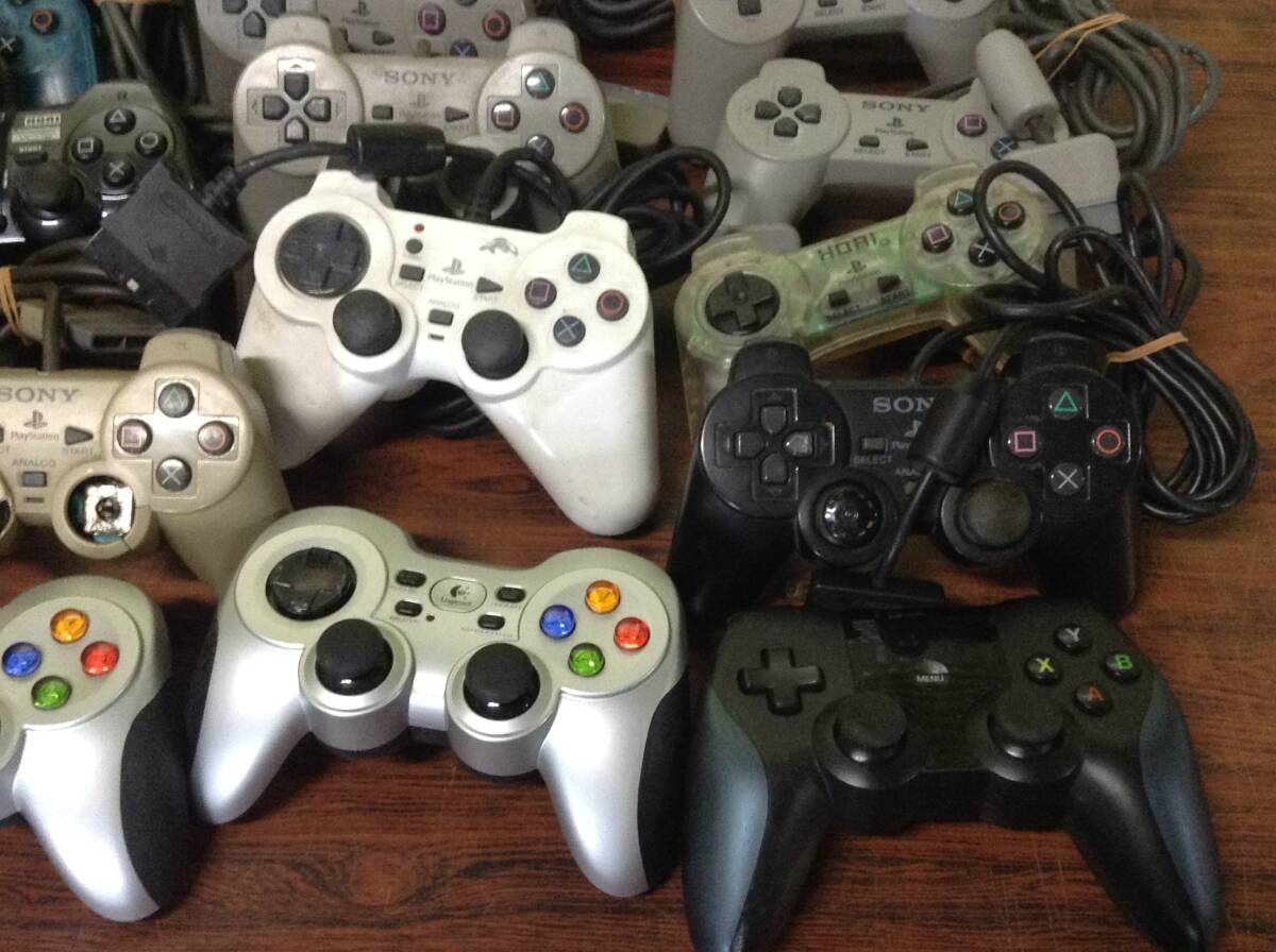 SONY Playstation PS3 PS2 PS1 34controllers working ソニー プレステ PS3 PS2 PS1 コントローラ 34台 動作品有 C672Tの画像8