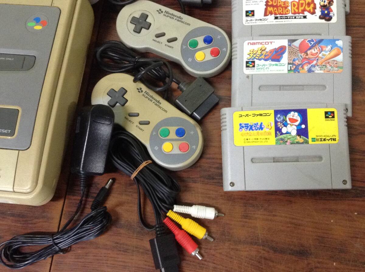 Nintendo Super Famicom 8consoles 4controllers 5games tested 任天堂 スーパーファミコン 本体8台 コントローラ4台 ゲーム５本動作確認済の画像5