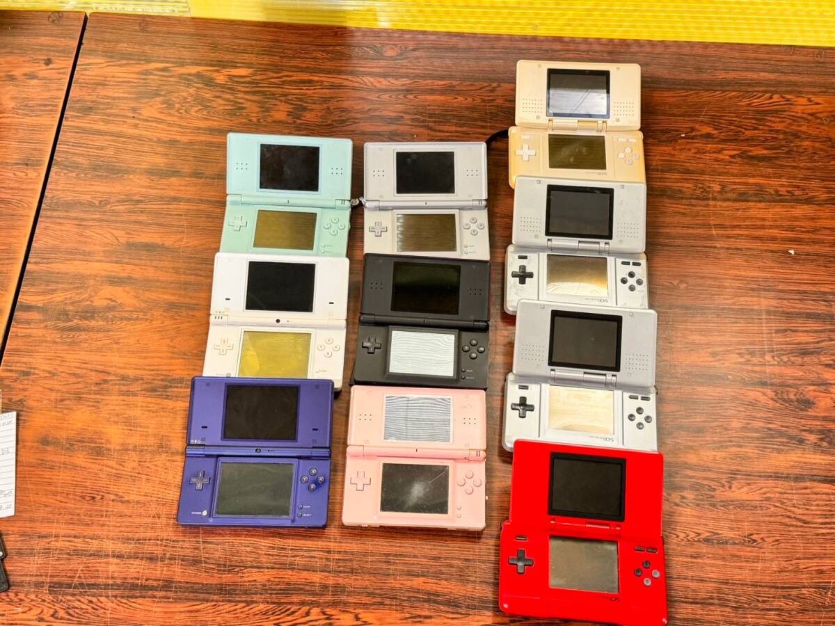 Nintendo DS 10consoles working tested 任天堂 DS 本体10台 動作確認済 D635Sの画像2