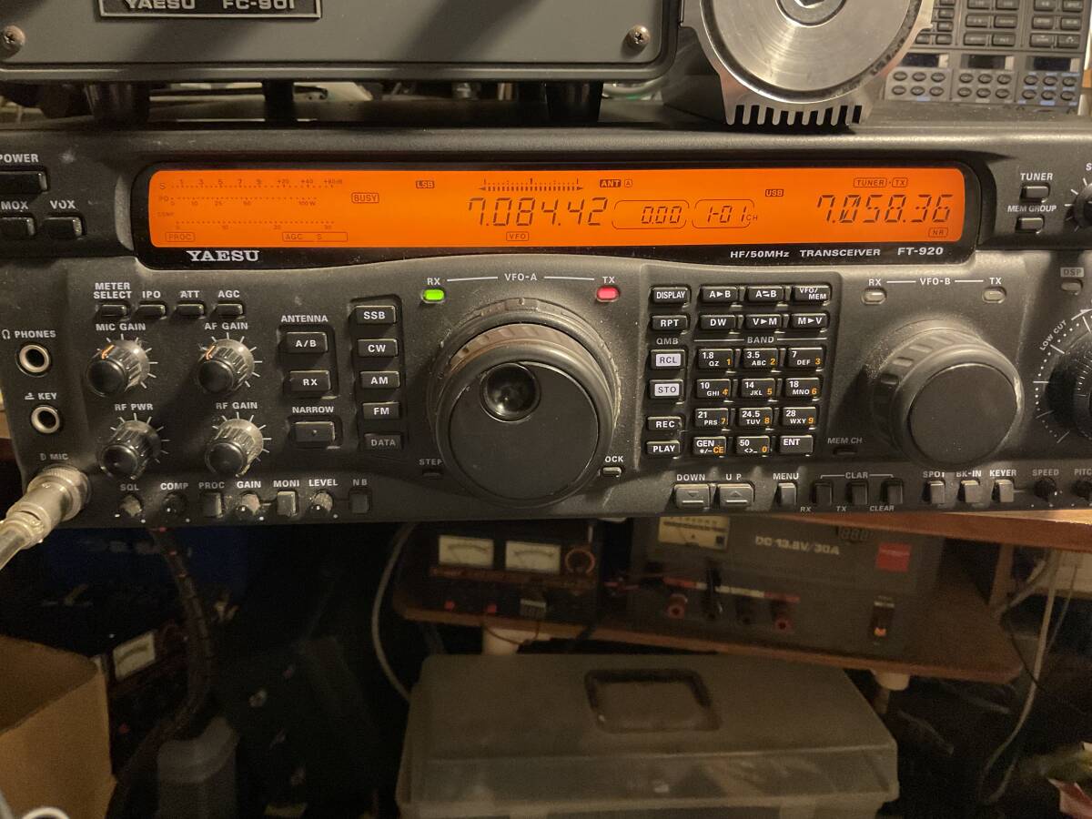 ヤエス無線機 model:FT-920. 1000w. 動作品、取説。ハンドマイク付きの画像1