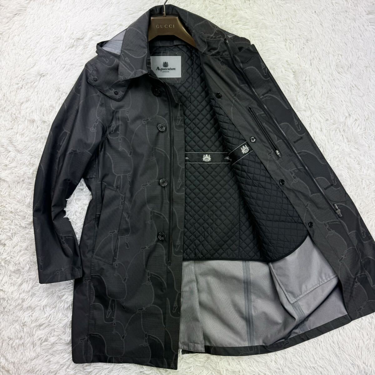 未使用級! アクアスキュータム【定価約8万】Aquascutum レインコート ジャケット 上着 撥水加工 総柄 グレー L位 高級感◎ 春夏 梅雨_画像1