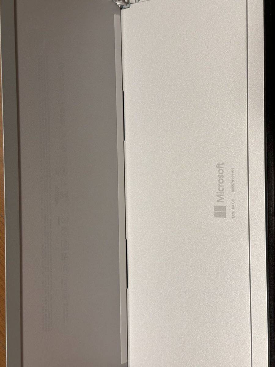 Surface go 2 キーボード付き ACアダプターと外箱無しの画像4