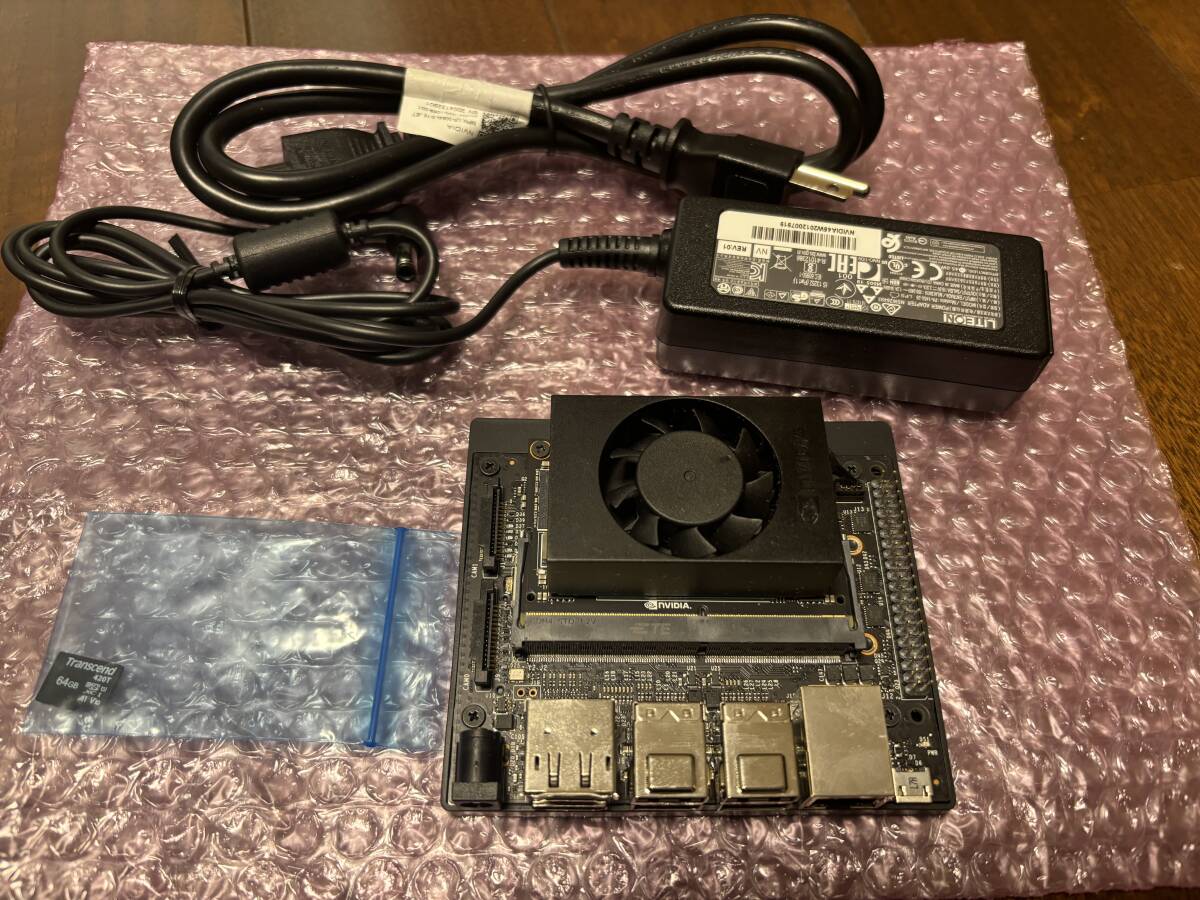 中古■Jetson Xavier NX (8GB)開発者キット (1)_画像1