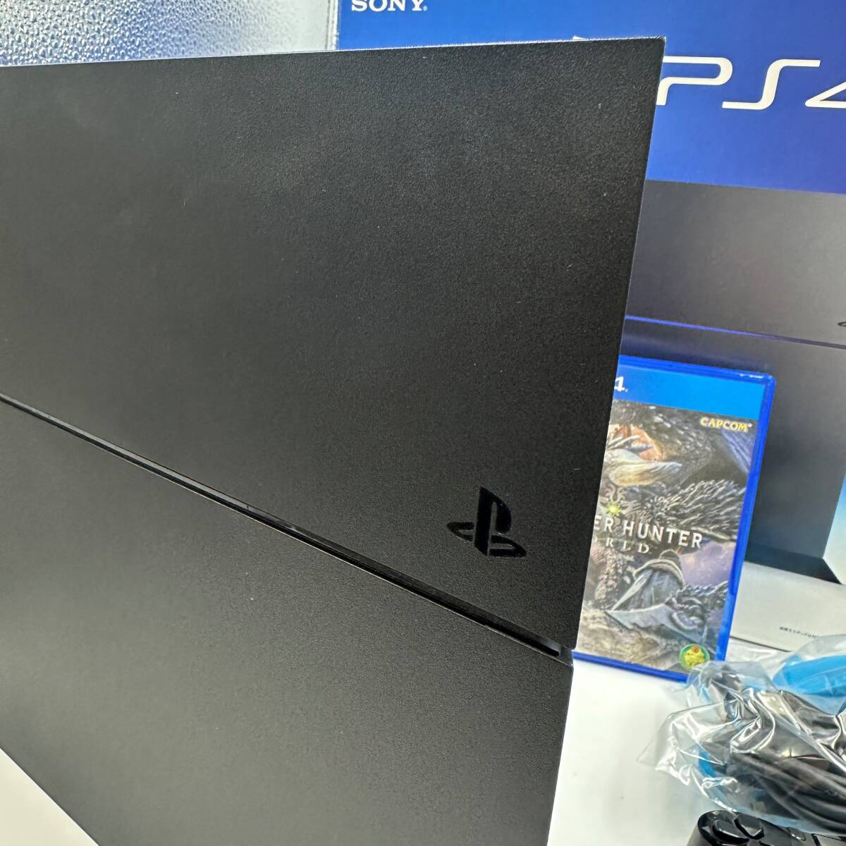 PS4 本体 セット 500GB ブラック SONY PlayStation4 CUH-2000A ★コントローラー2個★ソフト3本付 動作確認済 プレステ4 中古 現状品 E226の画像5