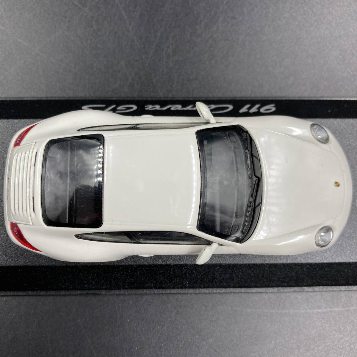 ミニチャンプス 1/43 Porsche ポルシェ 911 Carrera GTS ミニカー_画像7