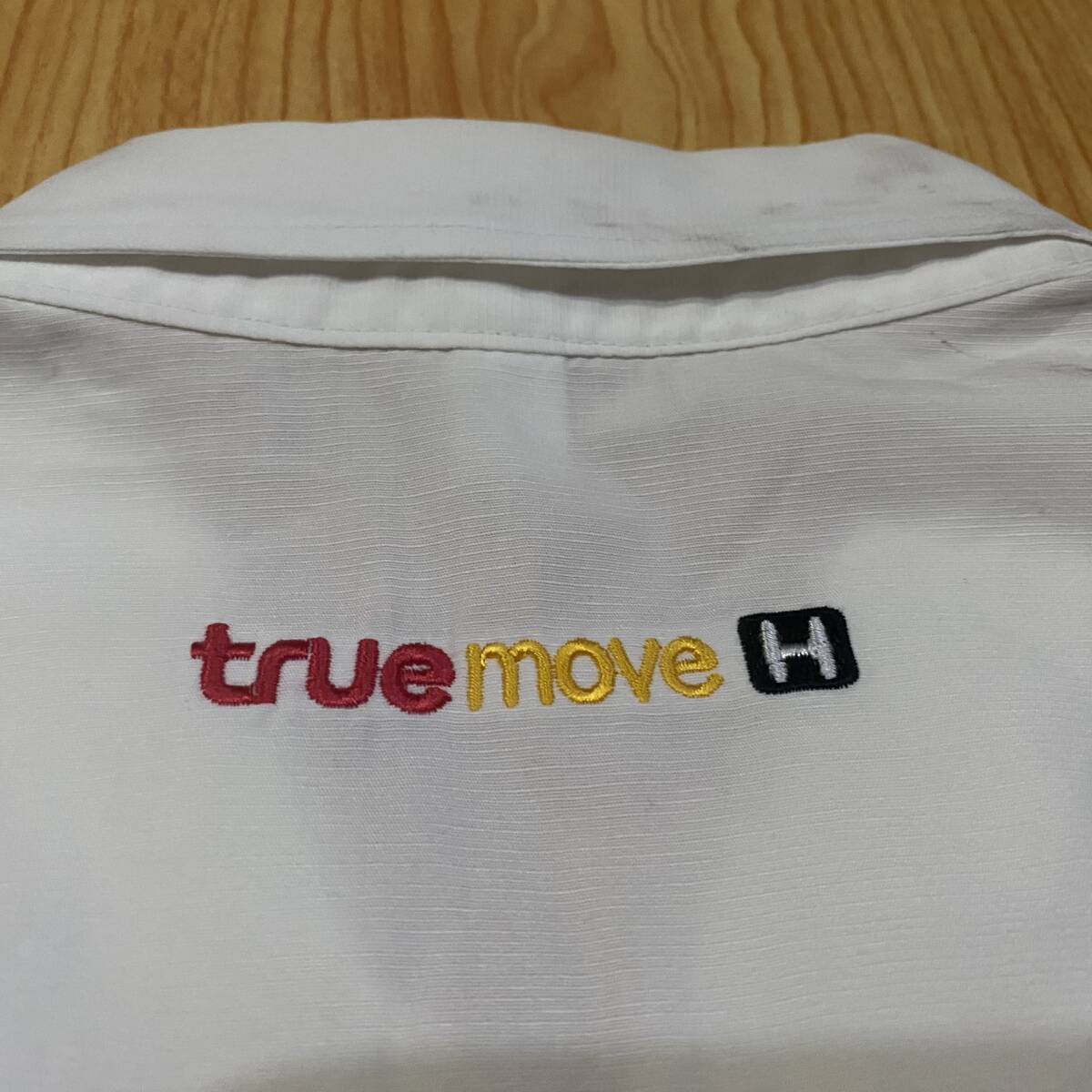 即決・クリックポスト発送・タイで購入した大手通信会社’true move’のユニフォームシャツ・２ＸＬ表記ですが日本のＬに近いサイズ感です_画像9