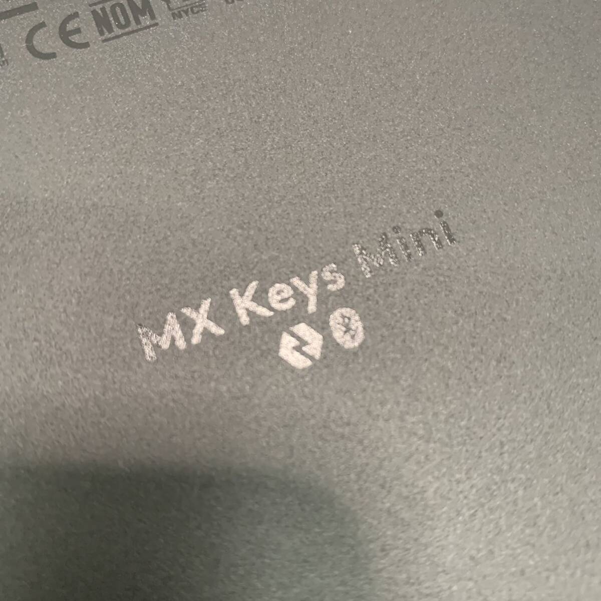 ロジクール MX KEYS mini KX700GRd ミニマリスト ワイヤレス イルミネイテッド キーボード グラファイト 充電式 Bluetoothの画像9