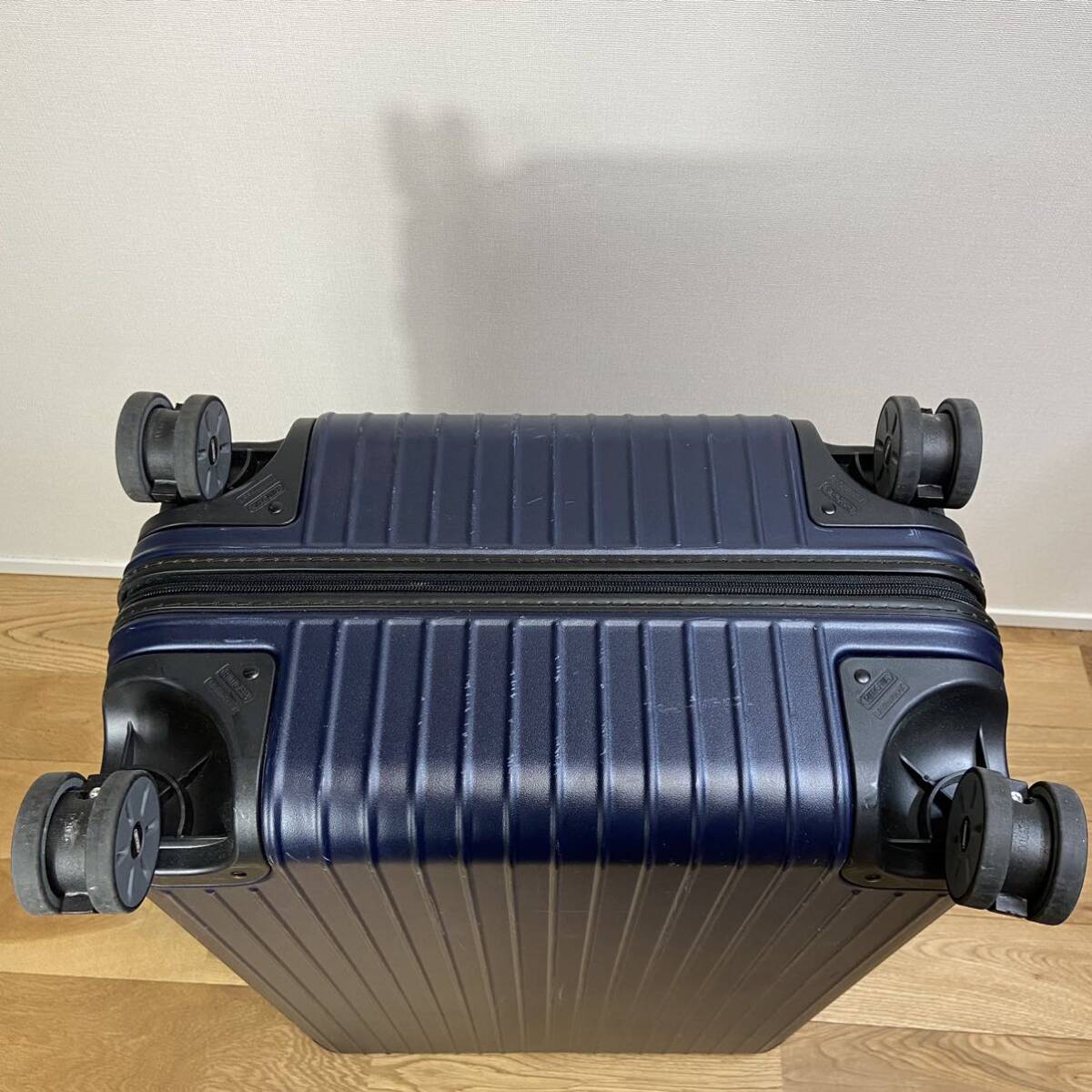 7 day ~8 day. travel RIMOWA high capacity 86L SALSA 4 wheel Carry case navy 