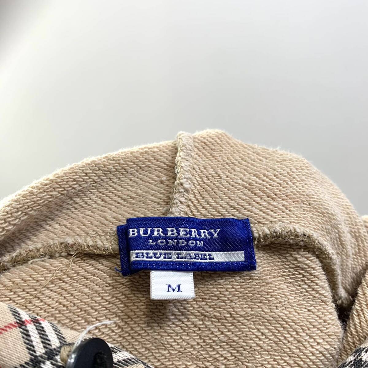 ☆美品☆ Burberry Blue Label ノバチェック　ホースロゴ刺繍　パーカー　Mサイズ_画像7