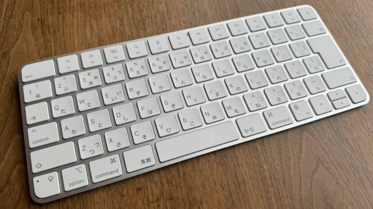 ★中古美品 Apple Magic Keyboard Model A2450 JIS配列の画像1