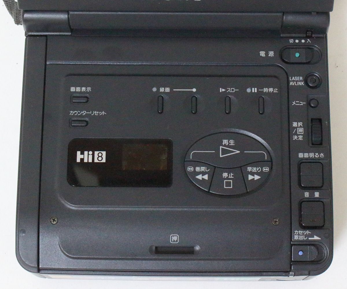 ☆ SONY Hi8 ビデオカセットレコーダー ビデオウォークマン GV-A700 【再生OK/ジャンク】 ☆AHB08417 1998年製の画像3