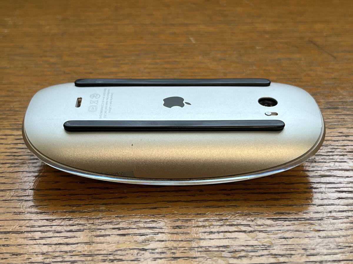 【中古動作品】Apple Magic Mouse 2 A1657 MLA02J/A【使用感あり/バッテリー劣化】の画像5