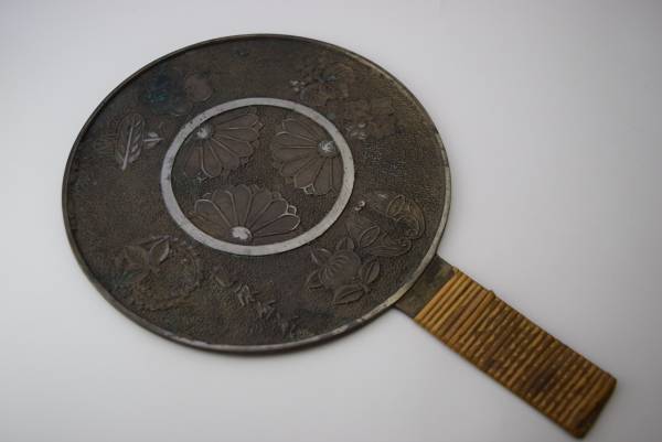 柄鏡 江戸時代の値段と価格推移は 15件の売買情報を集計した柄鏡 江戸時代の価格や価値の推移データを公開 柄鏡 江戸時代の値段と価格推移は 15件の売買情報を集計した柄鏡 江戸時代の価格や価値の推移データを公開