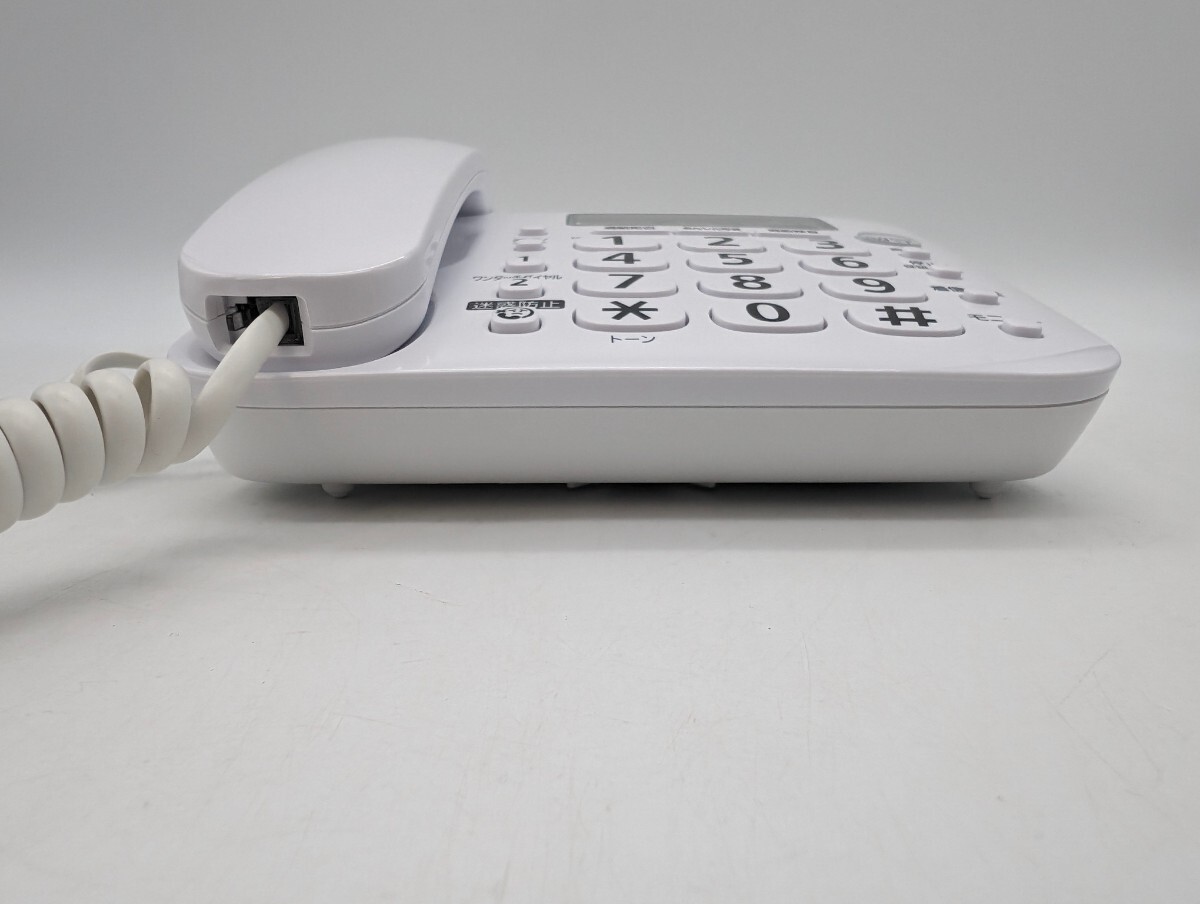 美品 動作品 Panasonic パナソニック コードレス電話機 ホワイト 親機 VE-GD27-W 子機 KX-FKD405-W ナンバーーディスプレイ Ru Ru Ru の画像4