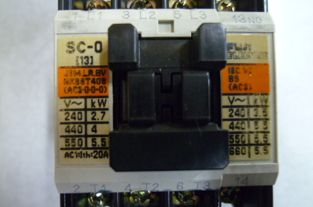  б/у товар, доставляемый как есть FUJI ELECTRIC электромагнитный выключатель SC-0[13] пружина напряжение AC200V SZ-CD1 есть SC-05[13] пружина напряжение AC200V SZ-CD1 есть Fuji электро- машина 